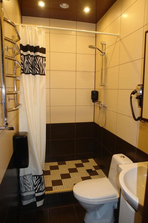 Hotel Sicilia Chernomorsk Exterior photo