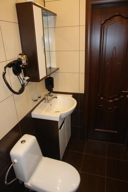 Hotel Sicilia Chernomorsk Exterior photo