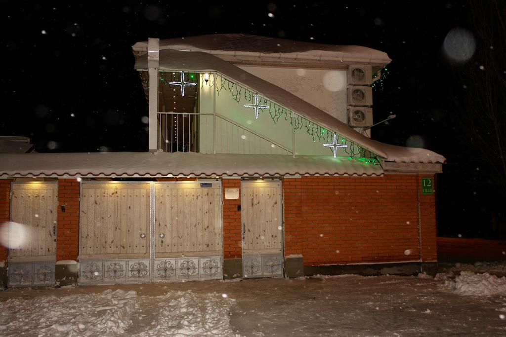 Hotel Sicilia Chernomorsk Exterior photo